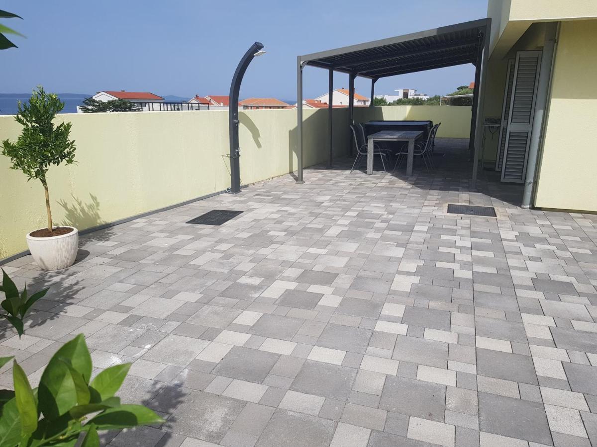 Yellow Cube Kozino Exterior photo